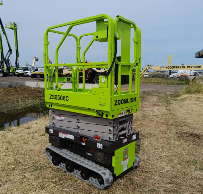 Rental Scissor Lift Bekasi